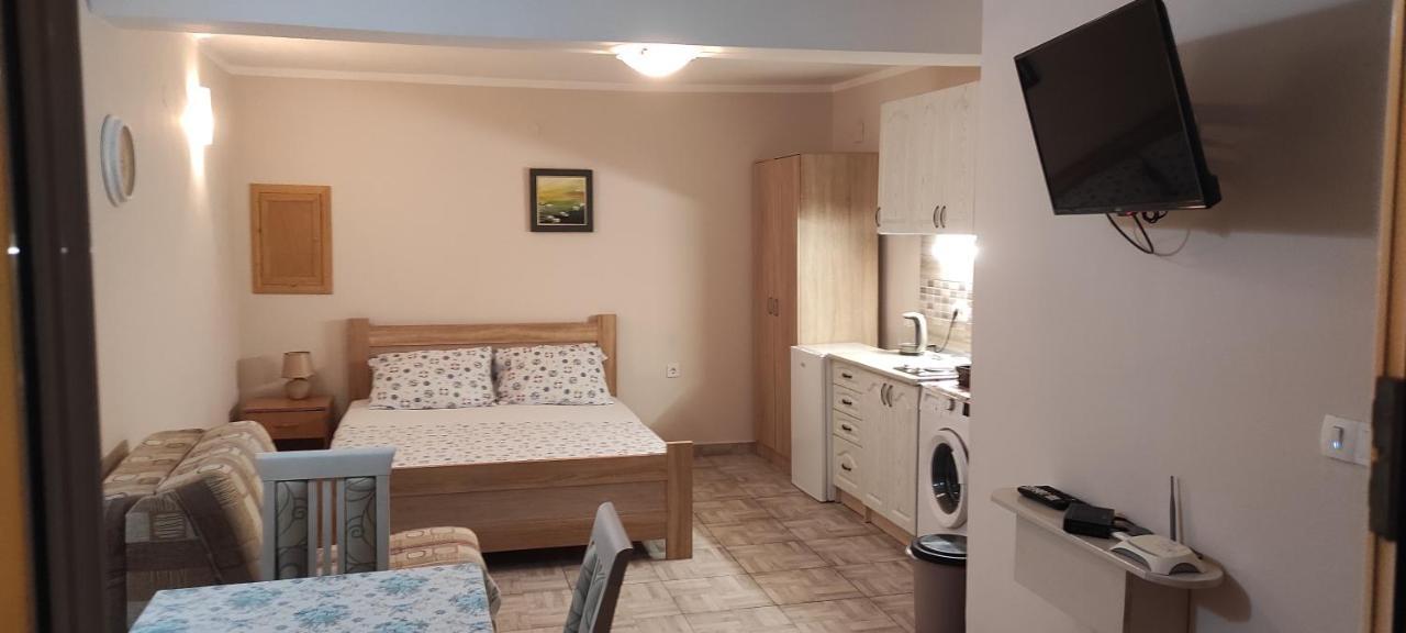 Apartman Pijavica Bijela Exterior foto